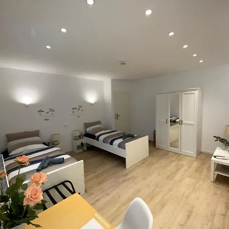 Home-rose-garden-gaestehaus Kontaktloser Zugang Düsseldorf